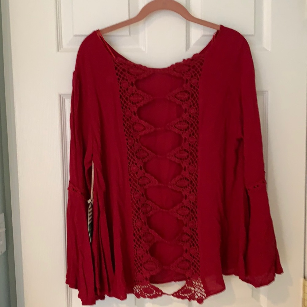 Cut out back detail top
